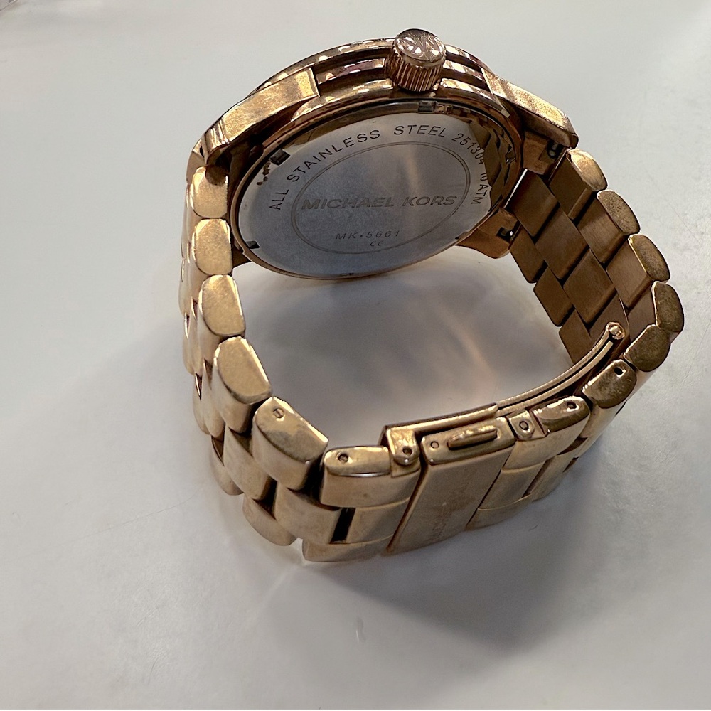 Michael Kors Runway Rose Dial Rose Gold Plated Ladies Watch w/ Links - Picture 3 of 5
